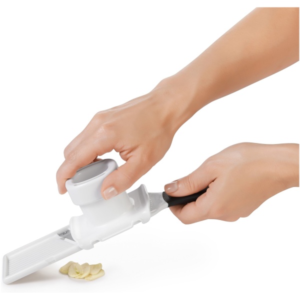 OXO Knoflooksnijder - Afbeelding 5