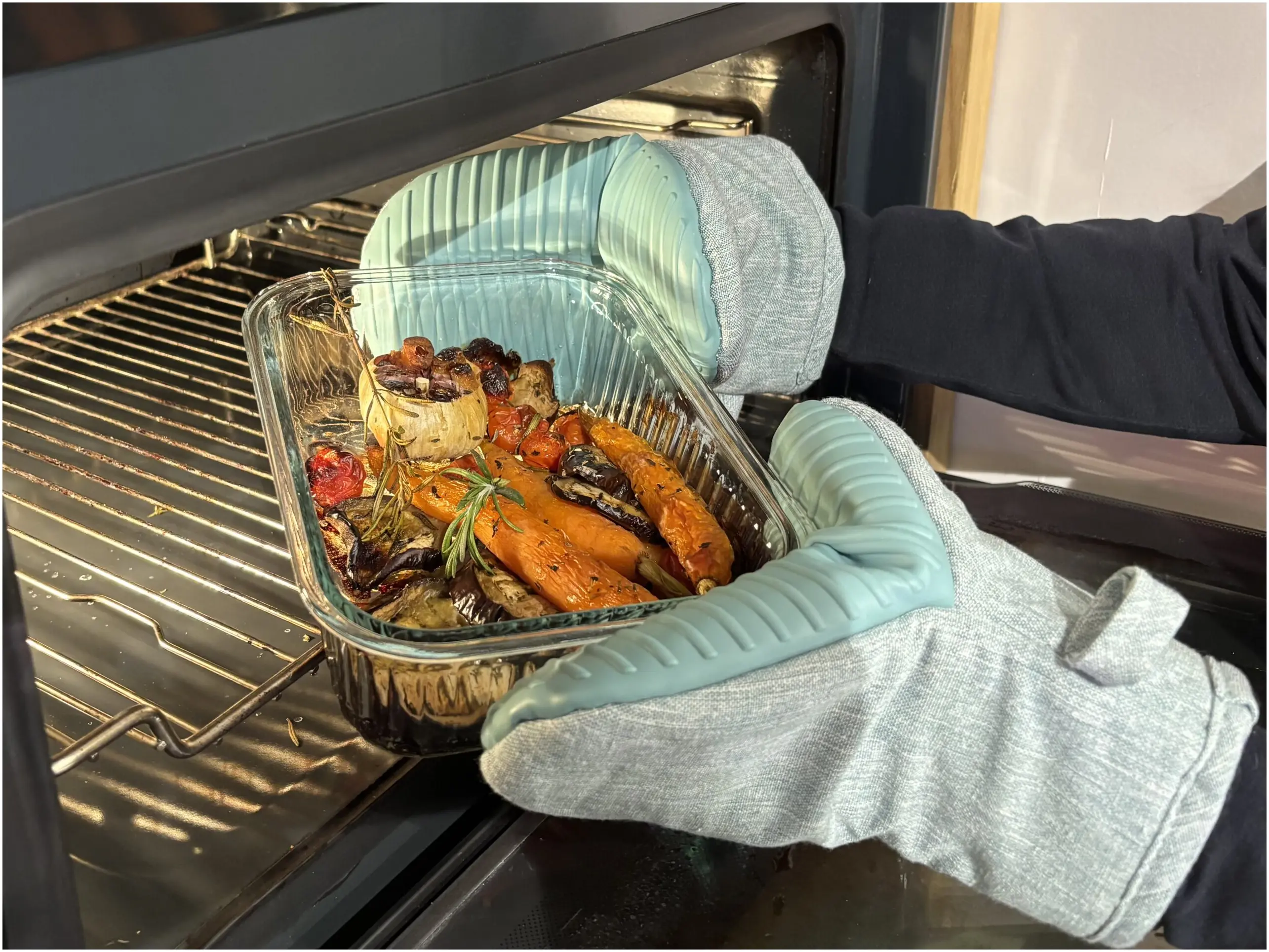 image00001 scaled 1 Cookai Gripper Ovenwant Groen Set-2 - Afbeelding 2
