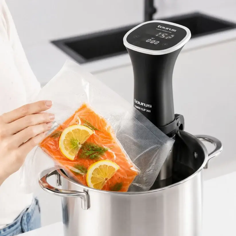 Taurus Roner Clip 360 zwarte sous vide stick met roestvrijstalen verwarmingsbuis Taurus Roner Clip 360 Sous-vide Stick - Afbeelding 3